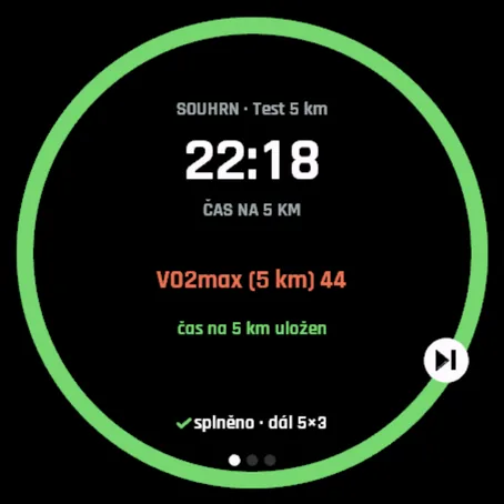 Souhrn kontrolního testu: 5 km za 22:18, VO2max 44, nový čas na 5 km uložen